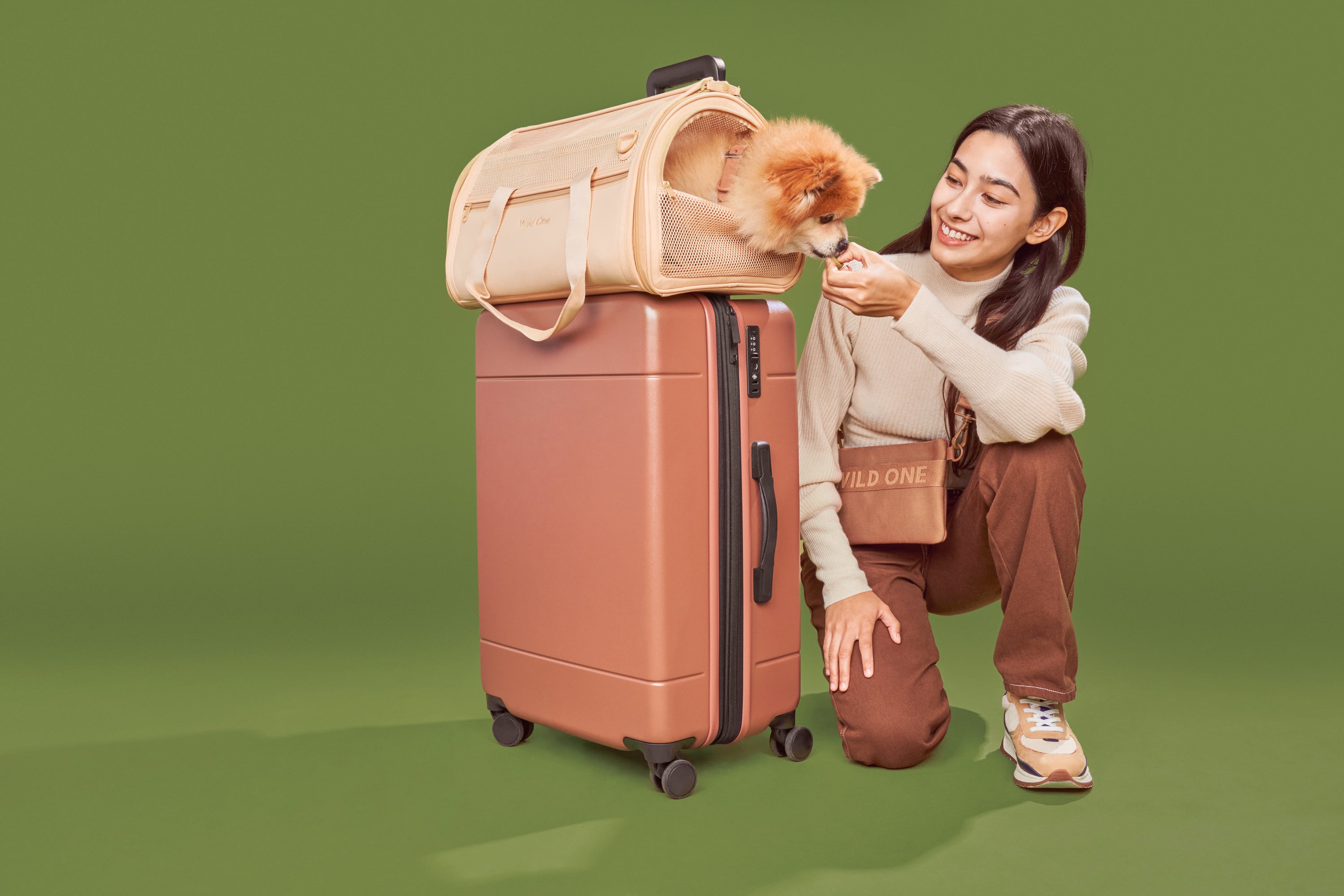 Wild One Travel Carrier - Tan